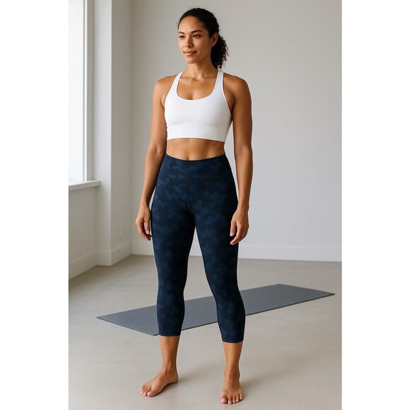 Lululemon Wunder Under Crop Legged Hi-Rise Luxtreme 21” Blue Camouflaged Size 8 - Picture 1 of 9